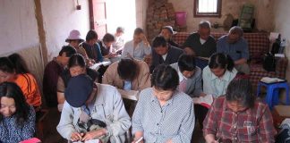 chinese-christians-reading-bible-china-house-church