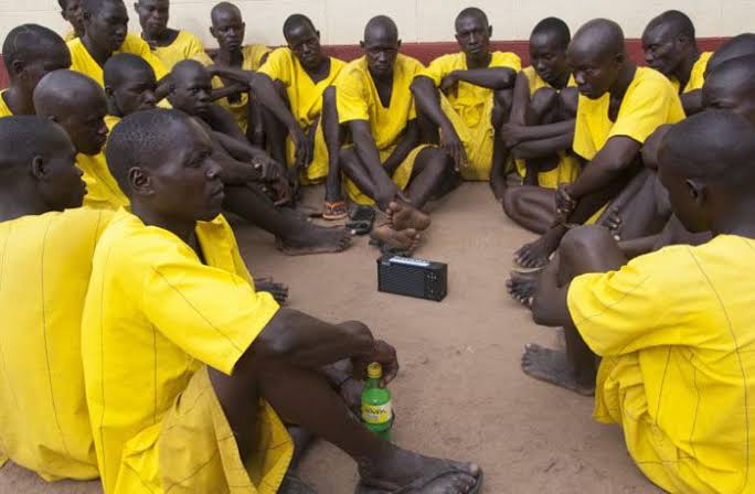 Ugandan Prisoners Joyfully Embracing Audio Bibles