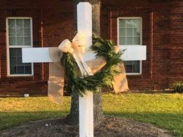 Thousands Place Crosses in Yards to Celebrate Hope amidst COVID-19